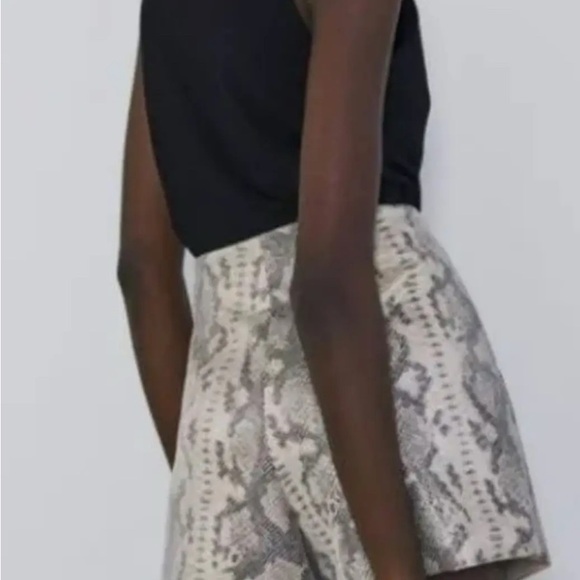 Zara Faux Snakeskin Wrap Skort - Picture 2 of 8